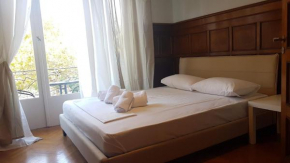 Violet Errathens Apartment - Athens Center, 7 BD, 3 BATH